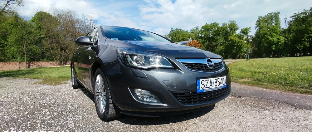 Opel Astra cena 20000 przebieg: 237229, rok produkcji 2011 z Szczekociny małe 667